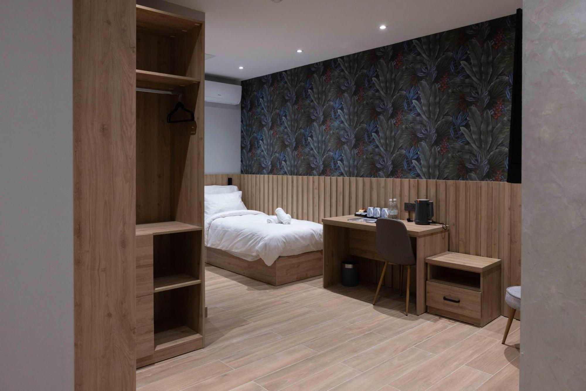 University Boutique Rooms Msida Extérieur photo